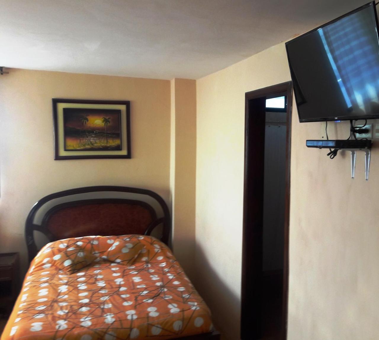 Hostal Haziel Salinas (Santa Elena) Exterior foto