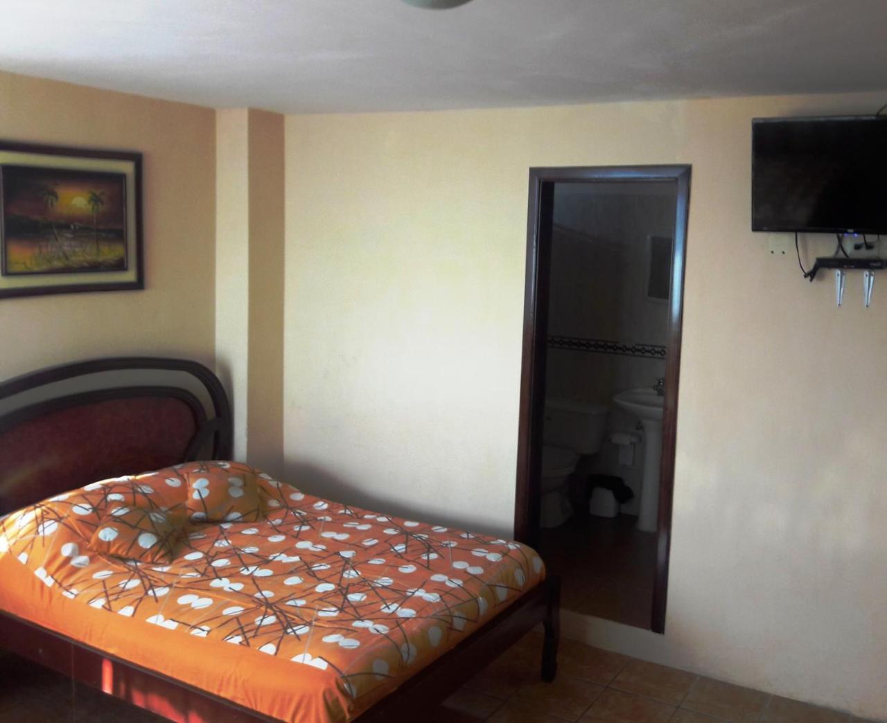 Hostal Haziel Salinas (Santa Elena) Exterior foto